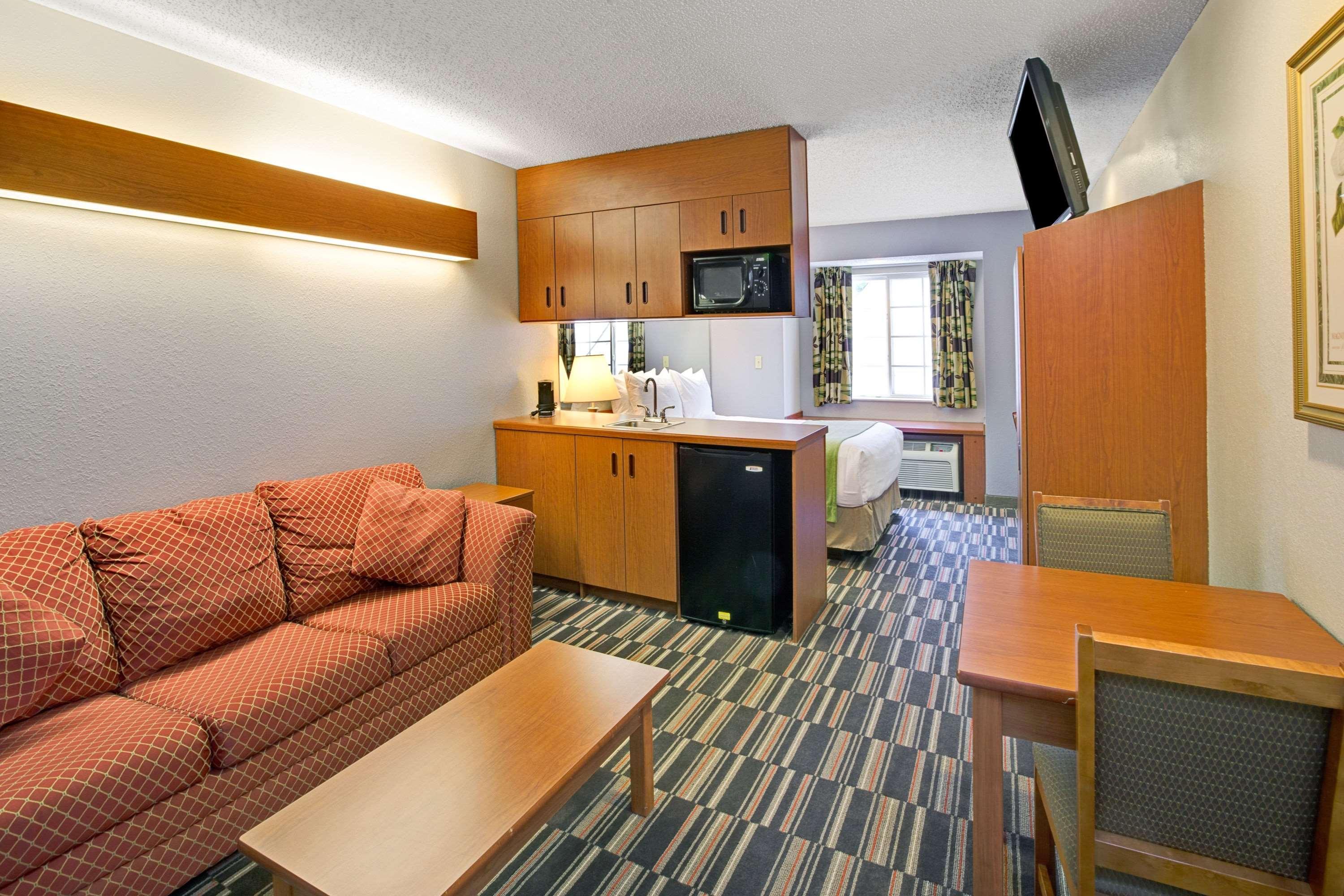 Microtel Inn & Suites By Wyndham Cherokee Eksteriør bilde